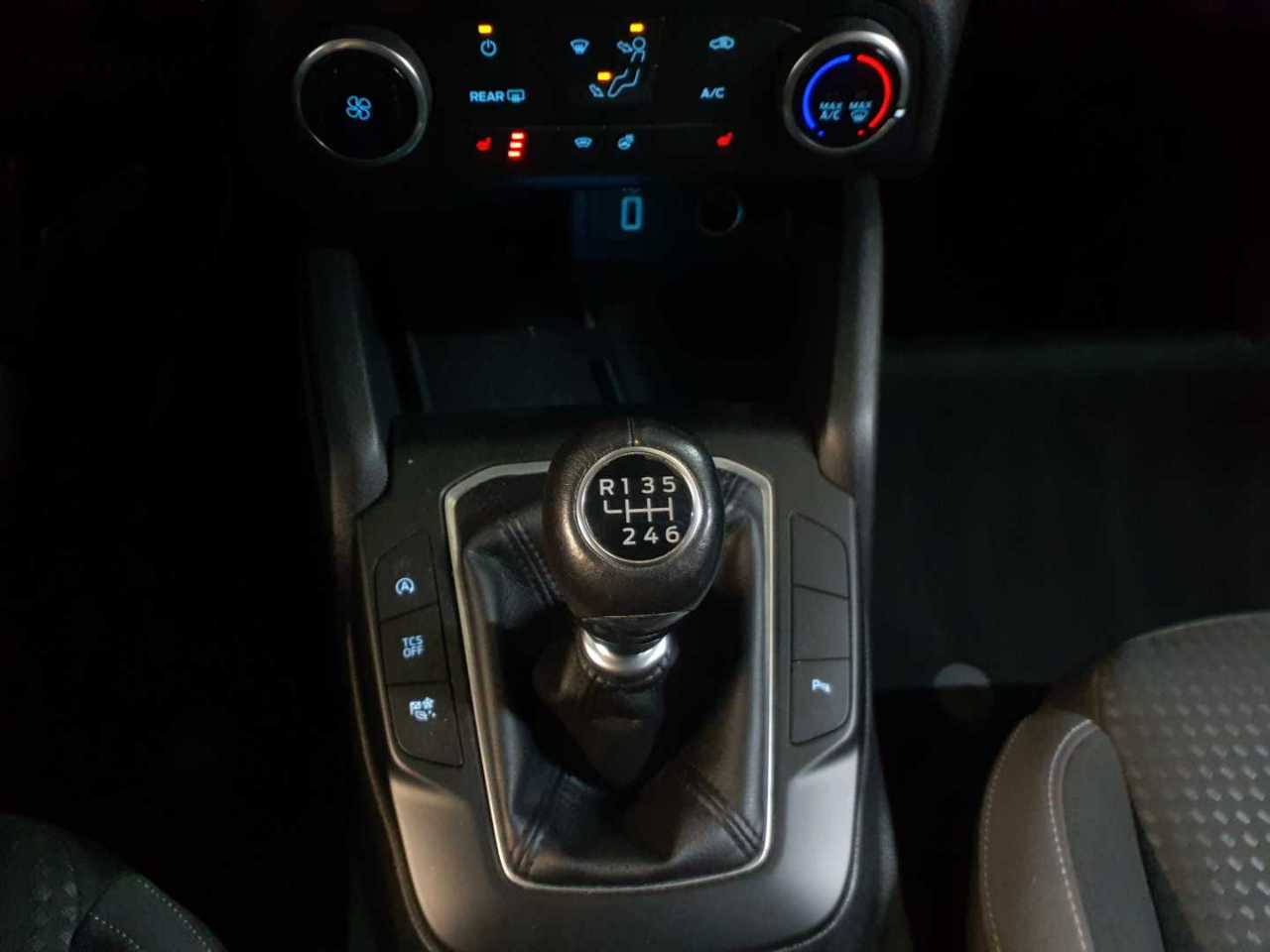 Ford Focus Turnier 1.5 EcoBlue Start-Stopp-System COOL&CONNECT 10