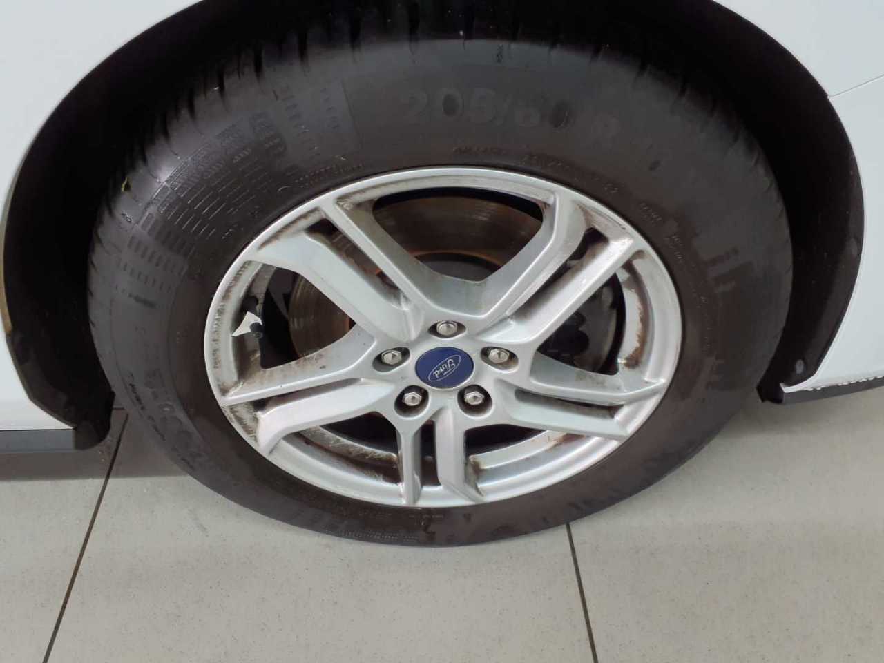 Ford Focus Turnier 1.5 EcoBlue Start-Stopp-System COOL&CONNECT 16