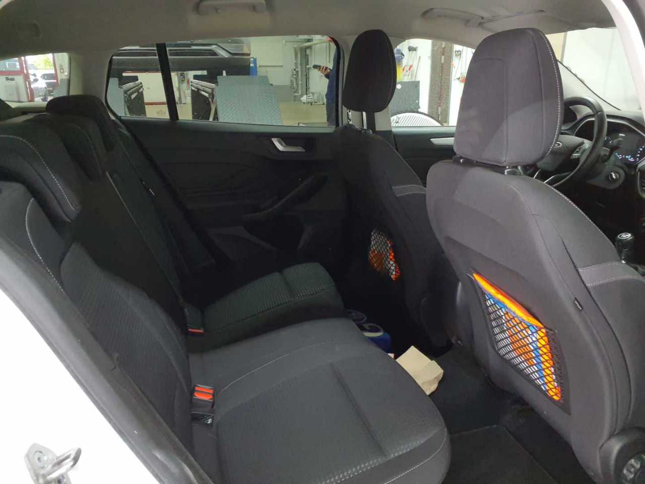 Ford Focus Turnier 1.5 EcoBlue Start-Stopp-System COOL&CONNECT 14