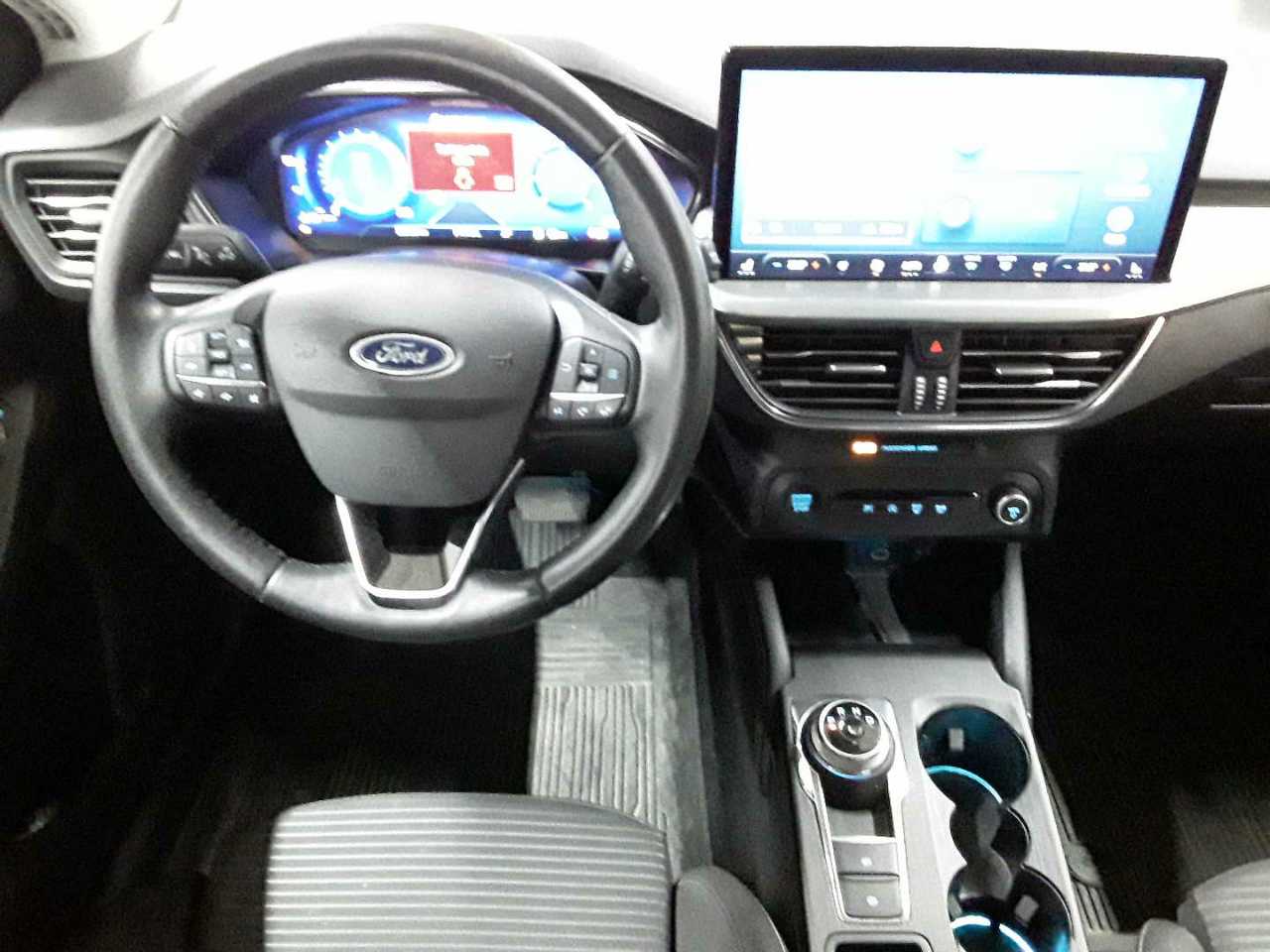 Ford Focus Turnier 1.5 EcoBlue Start-Stopp-System Aut. TITANIUM X 10
