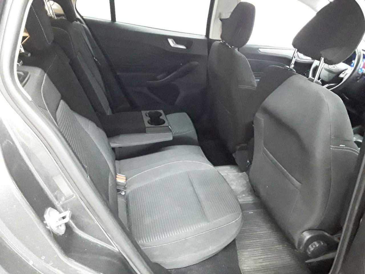 Ford Focus Turnier 1.5 EcoBlue Start-Stopp-System Aut. TITANIUM X 14
