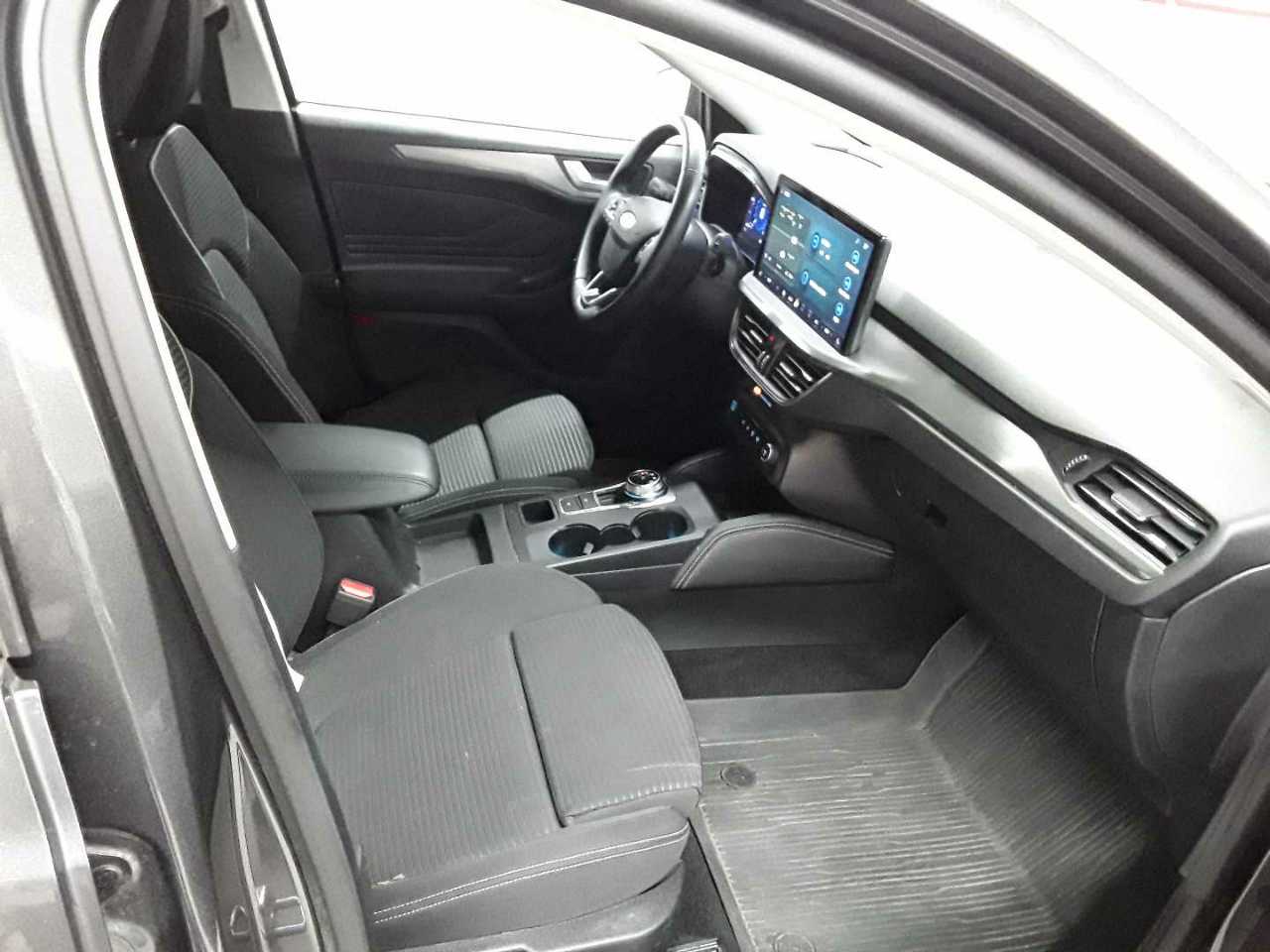 Ford Focus Turnier 1.5 EcoBlue Start-Stopp-System Aut. TITANIUM X 8