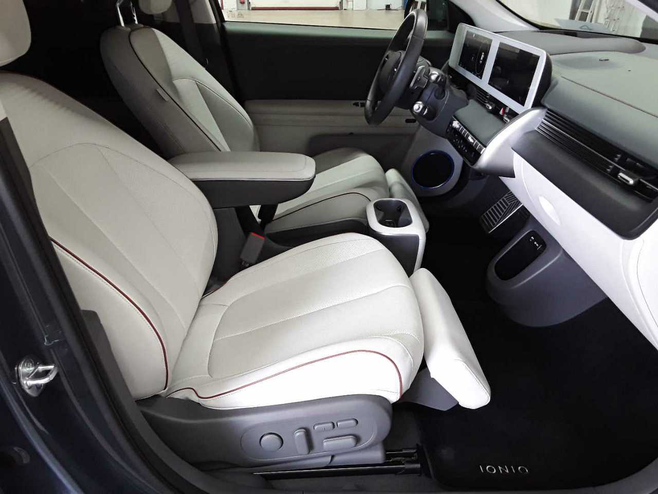 Hyundai IONIQ 5 77,4 kWh 4WD Uniq 8