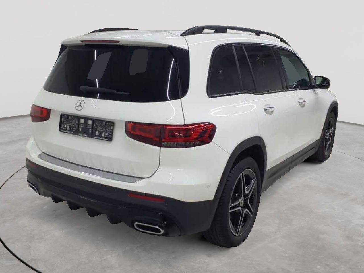 Mercedes-Benz GLB 250 4Matic 8G-DCT AMG Line 4