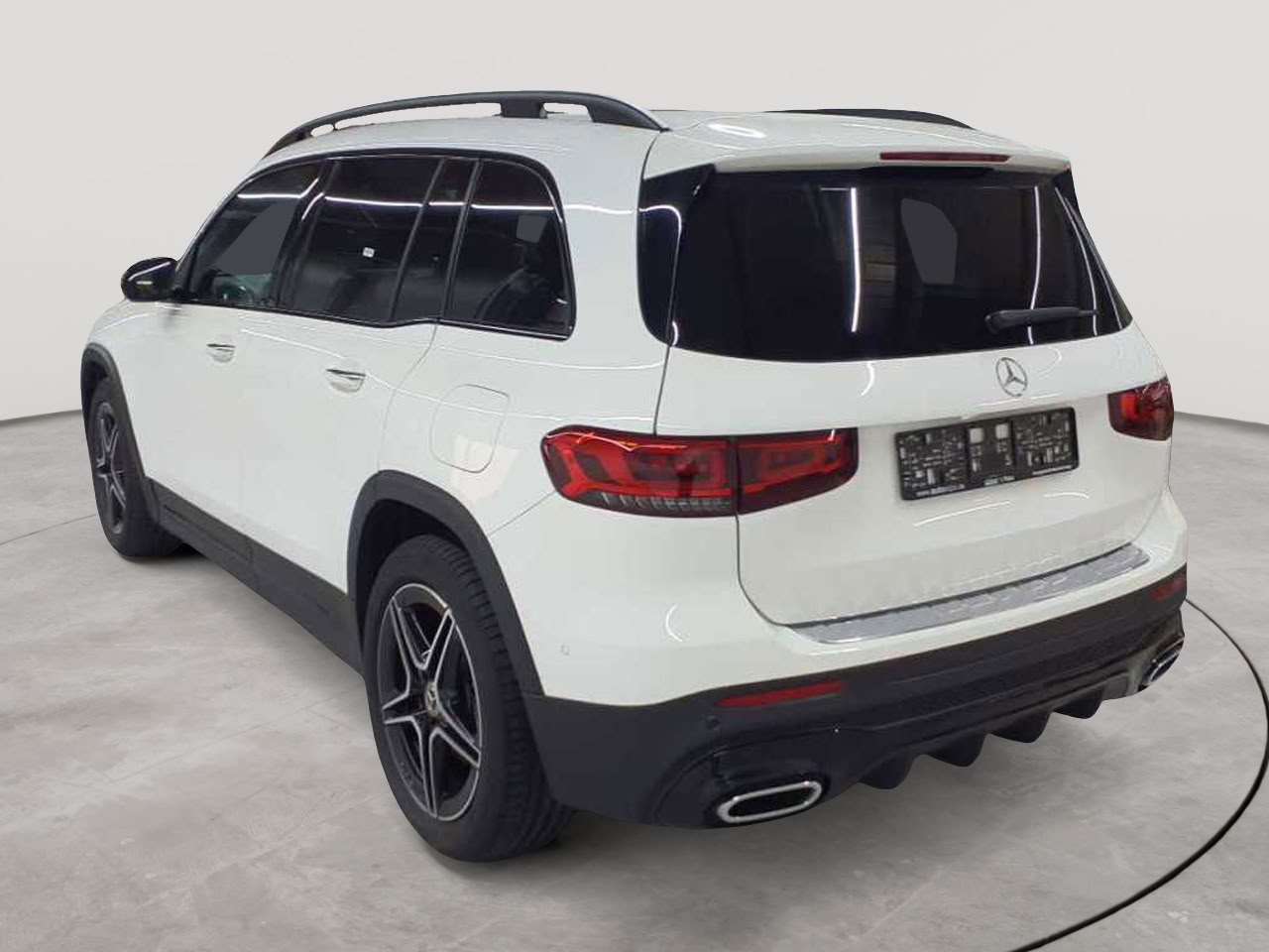 Mercedes-Benz GLB 250 4Matic 8G-DCT AMG Line 5