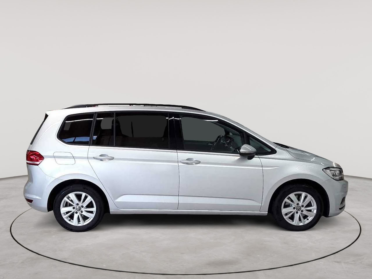 Volkswagen Touran 2.0 TDI SCR Comfortline 3