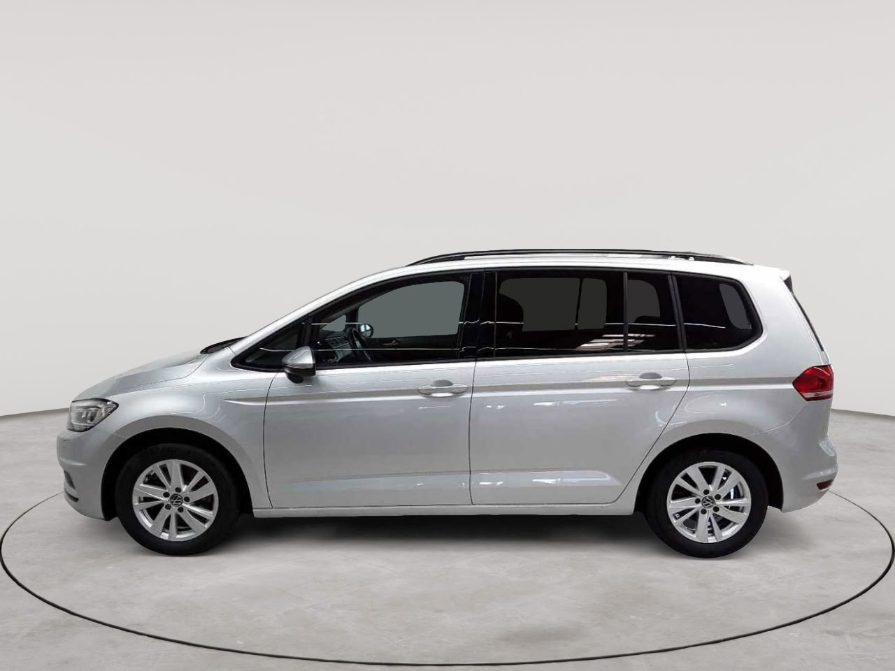 Volkswagen Touran 2.0 TDI SCR Comfortline 6