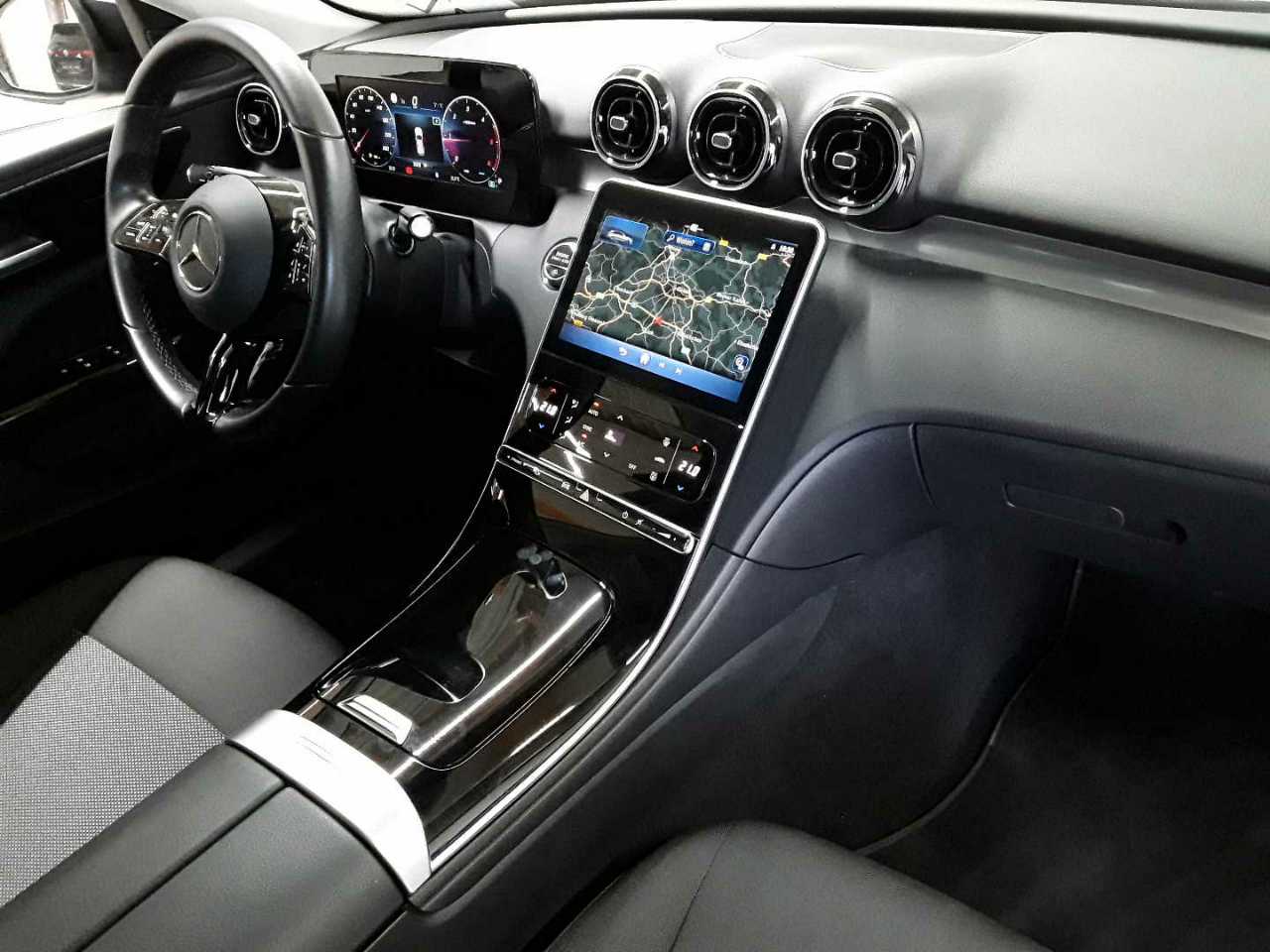 Mercedes-Benz C 200 d T 9G-TRONIC 9