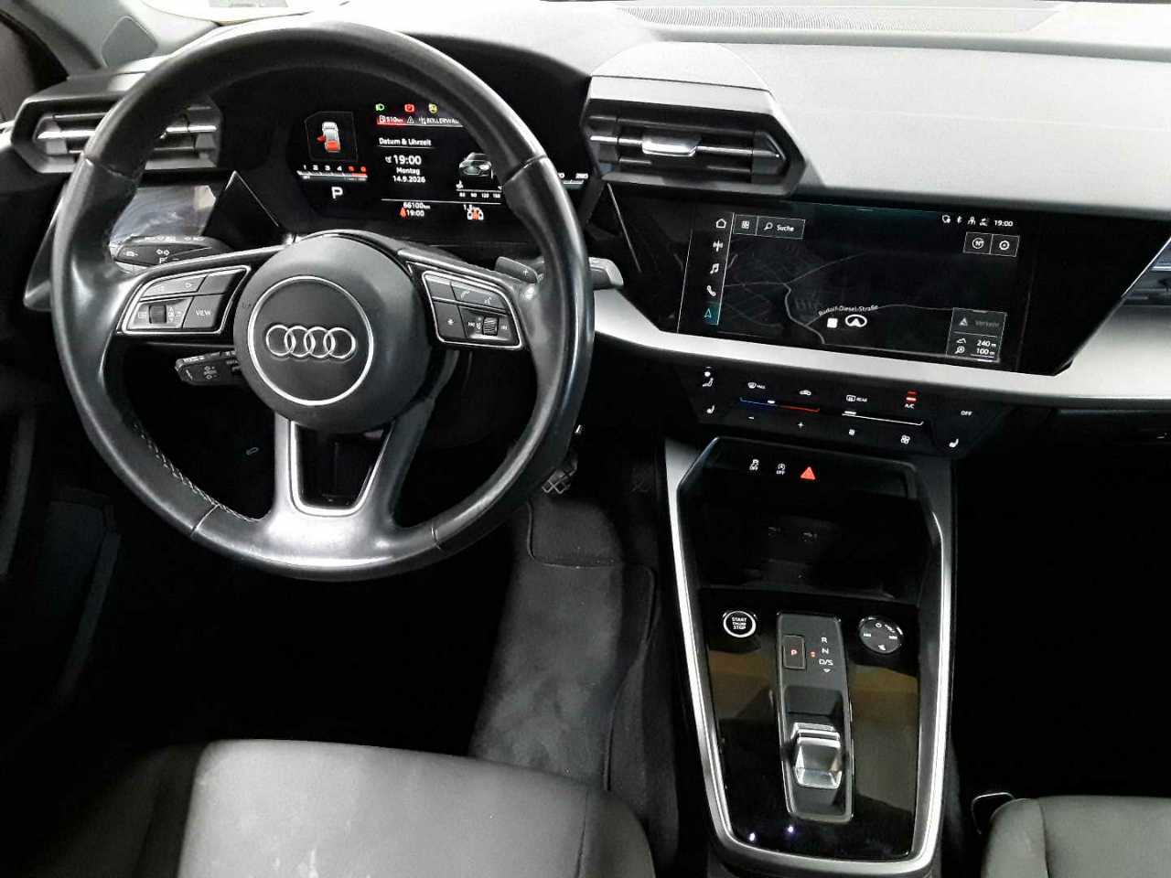 Audi A3 35 TDI Sportback S tronic 10