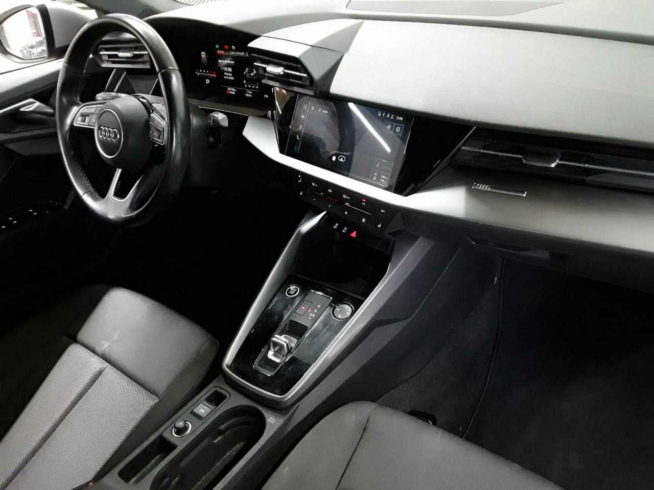 Audi A3 35 TDI Sportback S tronic 9
