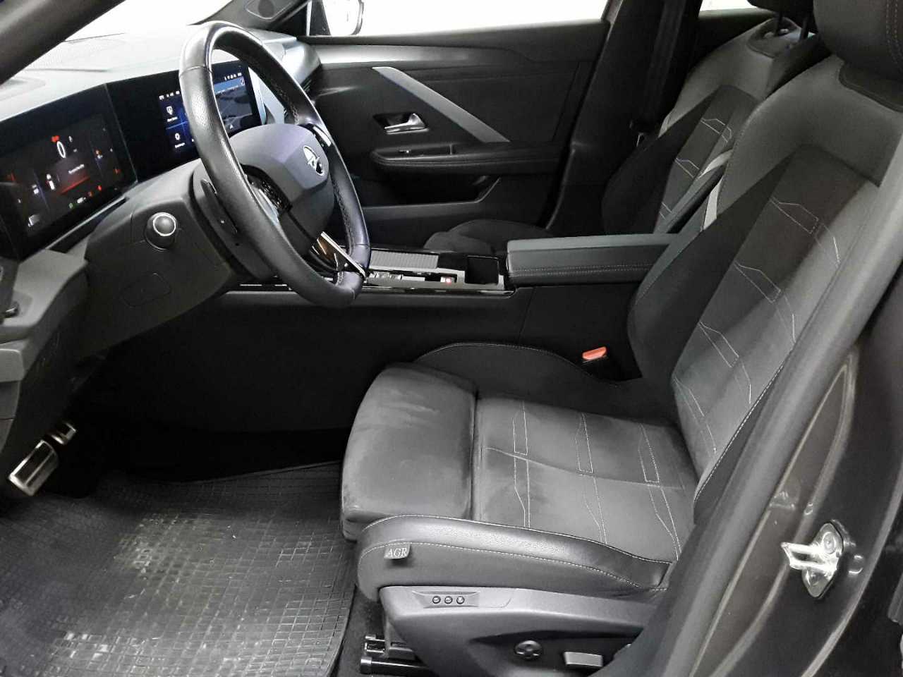 Opel Astra Sports Tourer 1.5 D Automatik Ultimate 7