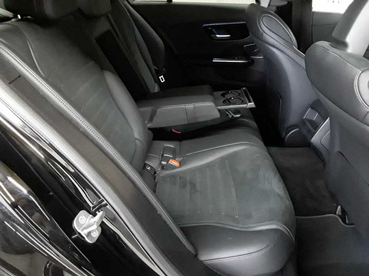 Mercedes-Benz C 300 d 9G-TRONIC 4Matic AMG Line 14