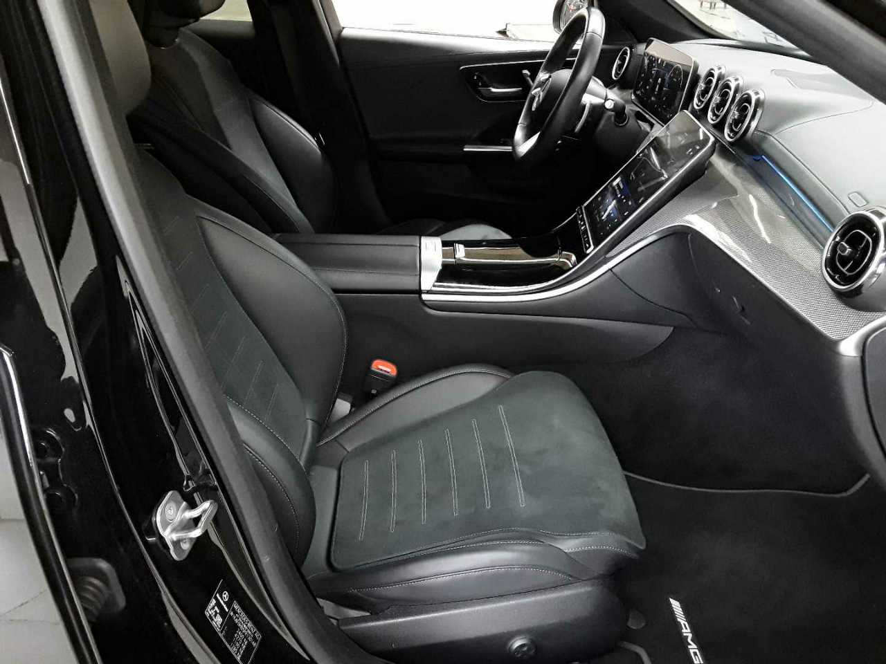 Mercedes-Benz C 300 d 9G-TRONIC 4Matic AMG Line 8
