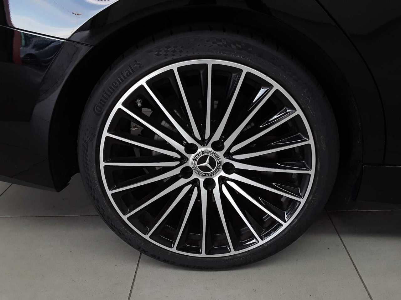 Mercedes-Benz C 300 d 9G-TRONIC 4Matic AMG Line 18