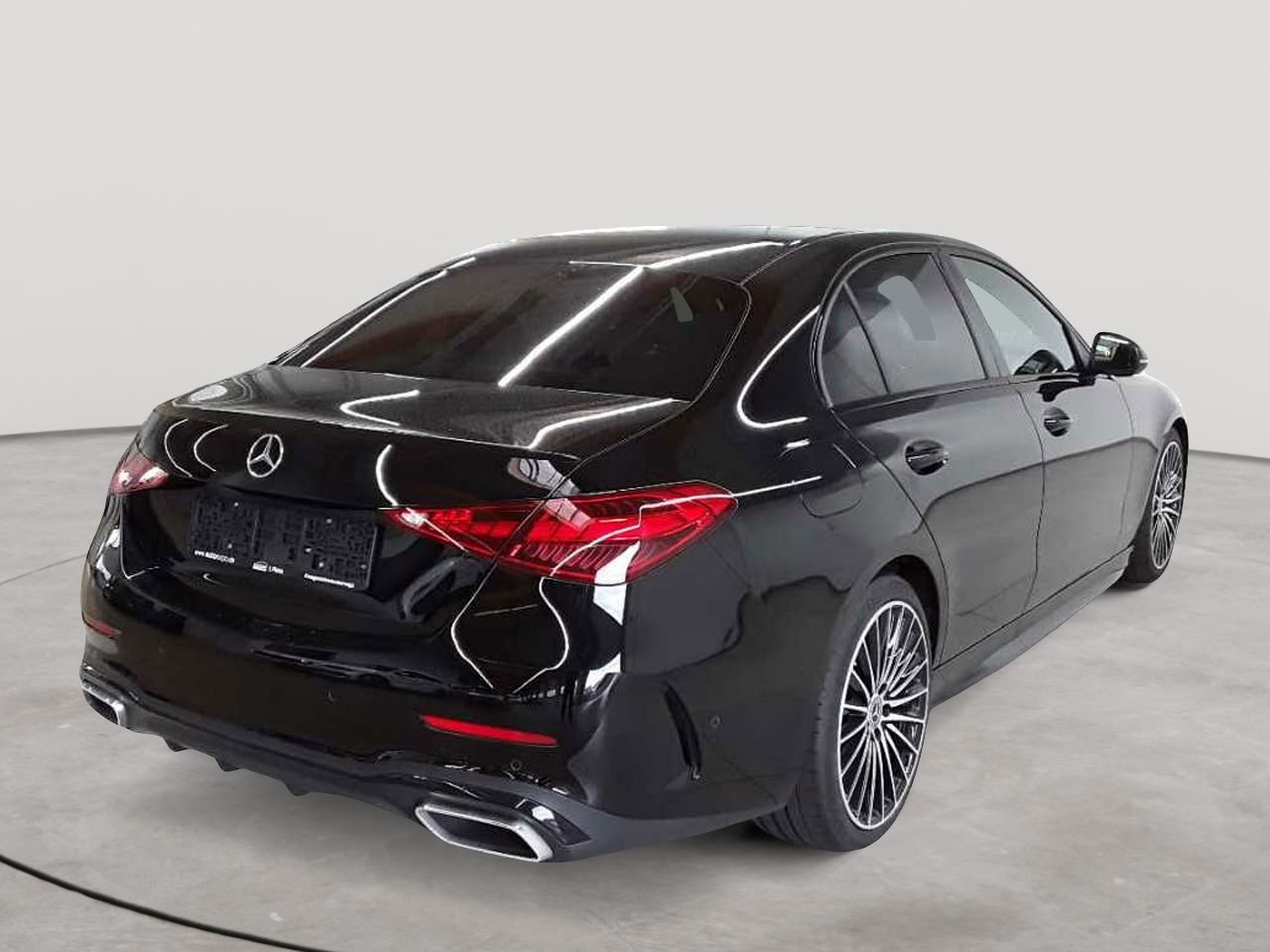 Mercedes-Benz C 300 d 9G-TRONIC 4Matic AMG Line 4