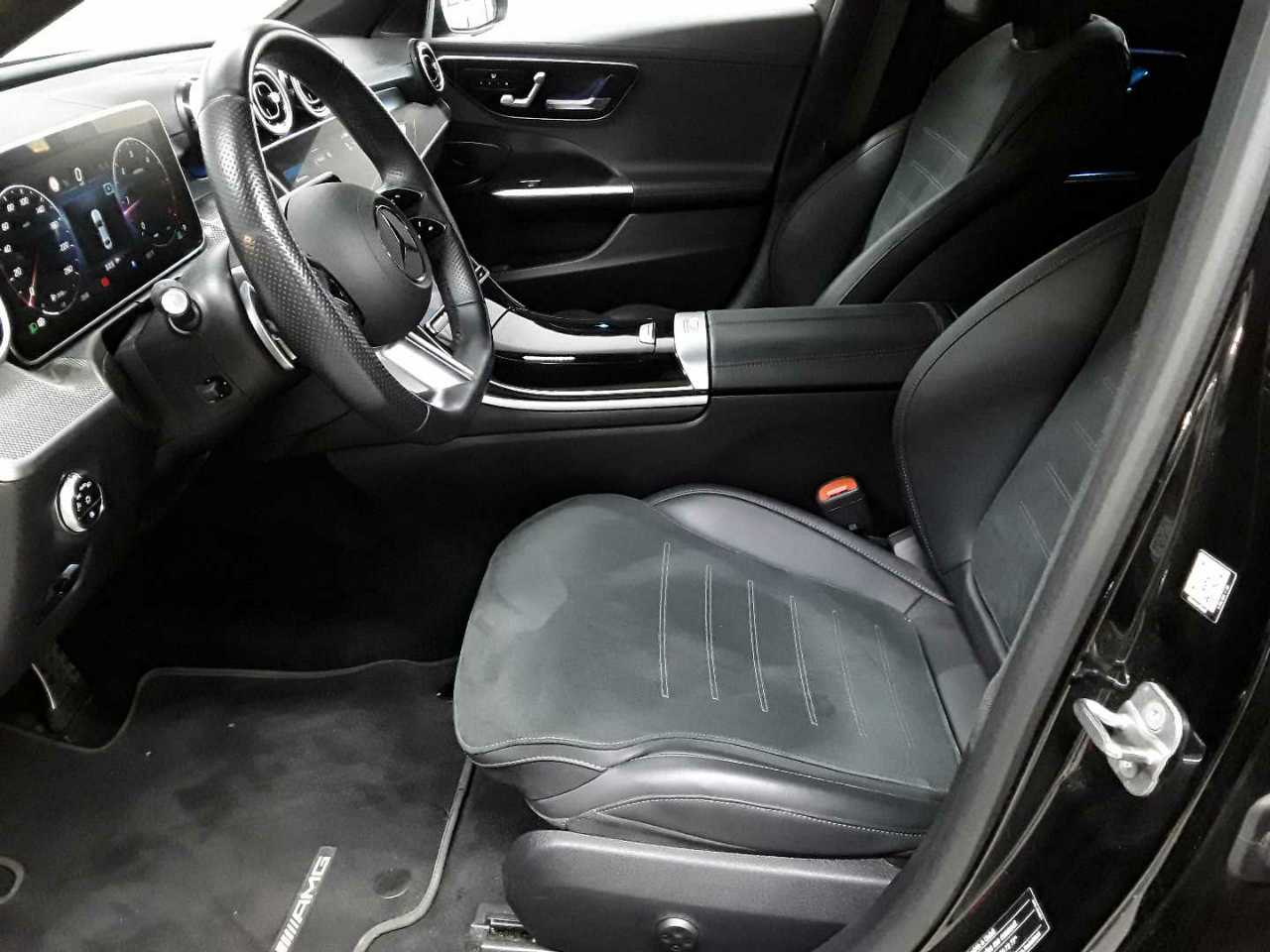 Mercedes-Benz C 300 d 9G-TRONIC 4Matic AMG Line 7