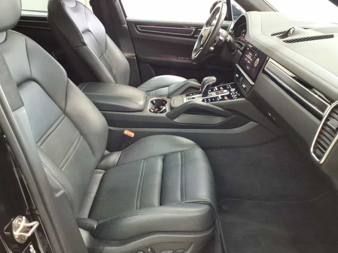Porsche Cayenne GTS Tiptronic S 8