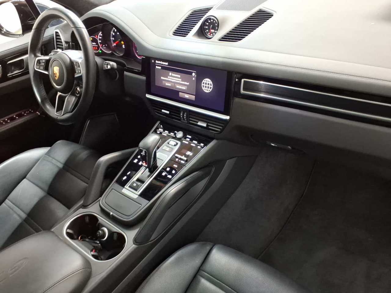 Porsche Cayenne GTS Tiptronic S 9