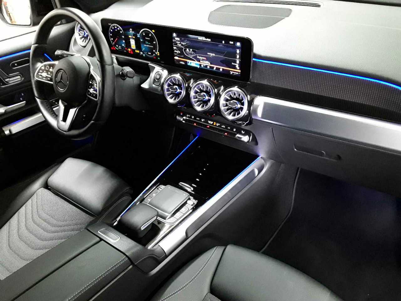 Mercedes-Benz EQB 250 Progressive 9