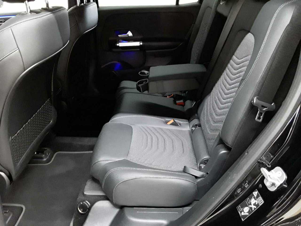 Mercedes-Benz EQB 250 Progressive 13