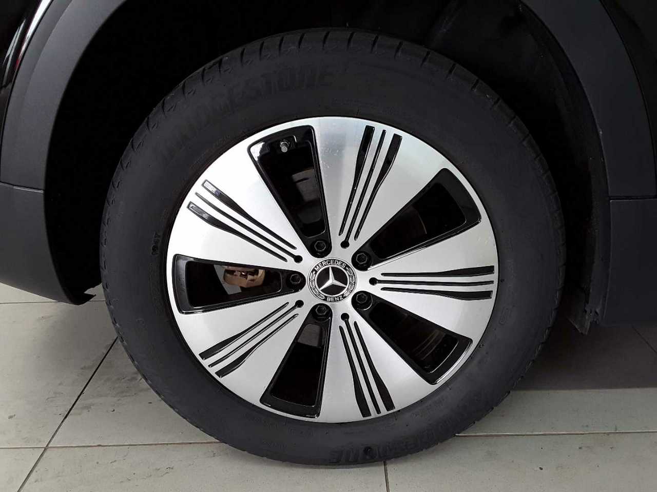 Mercedes-Benz EQB 250 Progressive 19