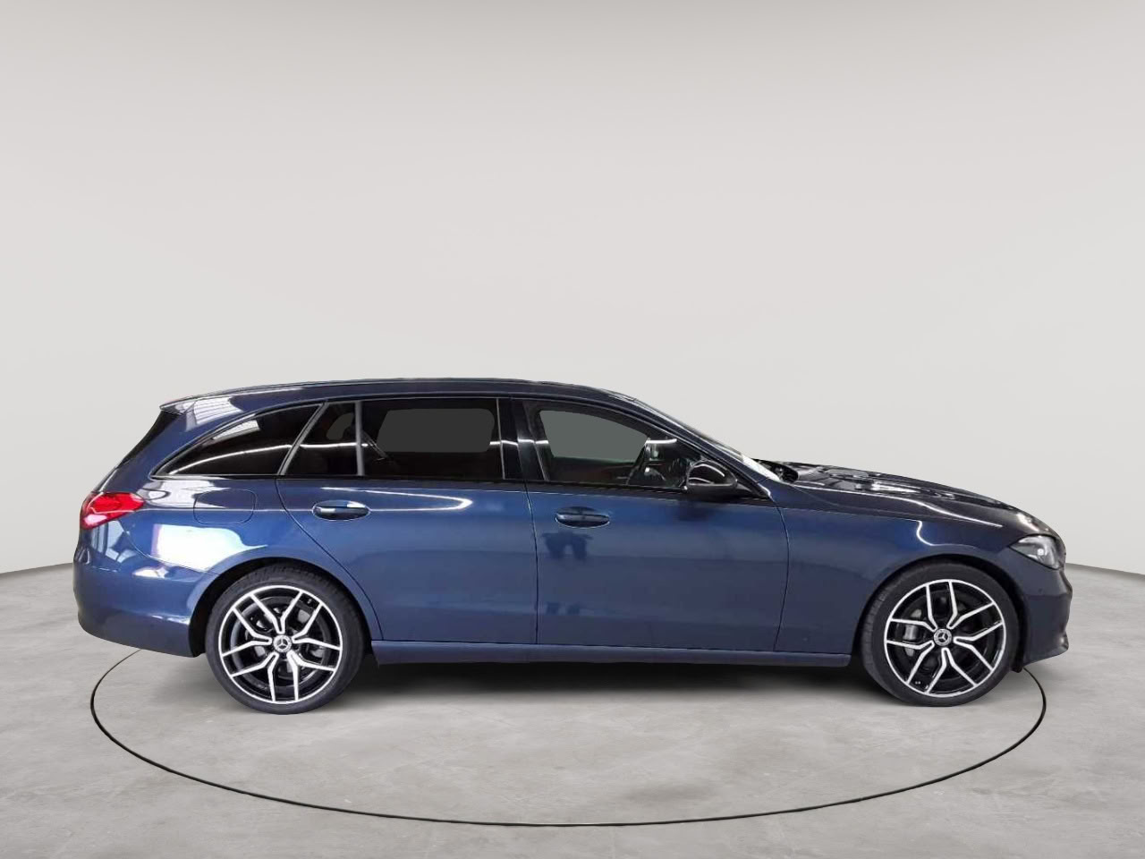 Mercedes-Benz C 300 d T 9G-TRONIC Avantgarde 3