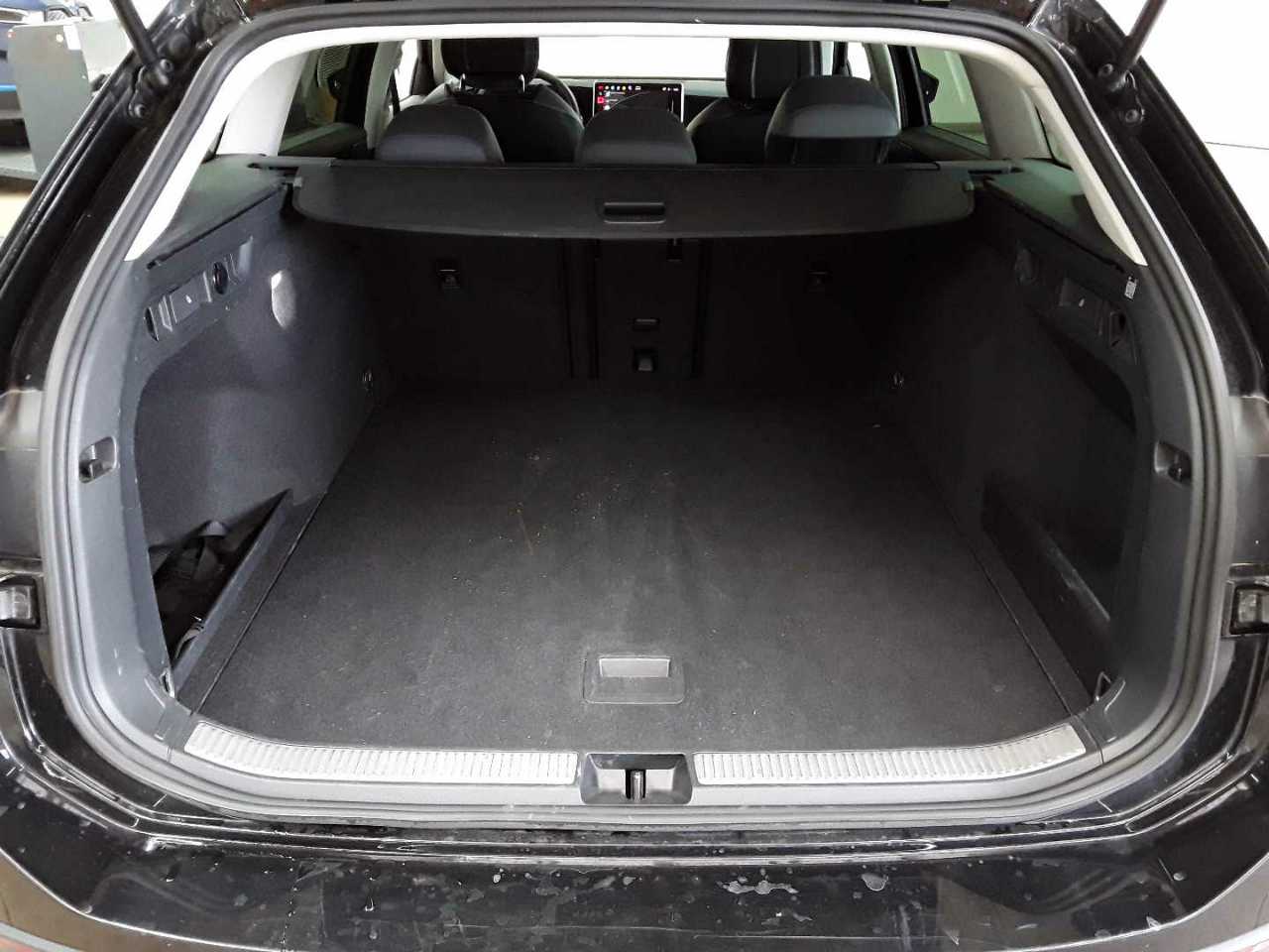Vw Passat Variant 1.5 e-TSI OPF DSG Business 15