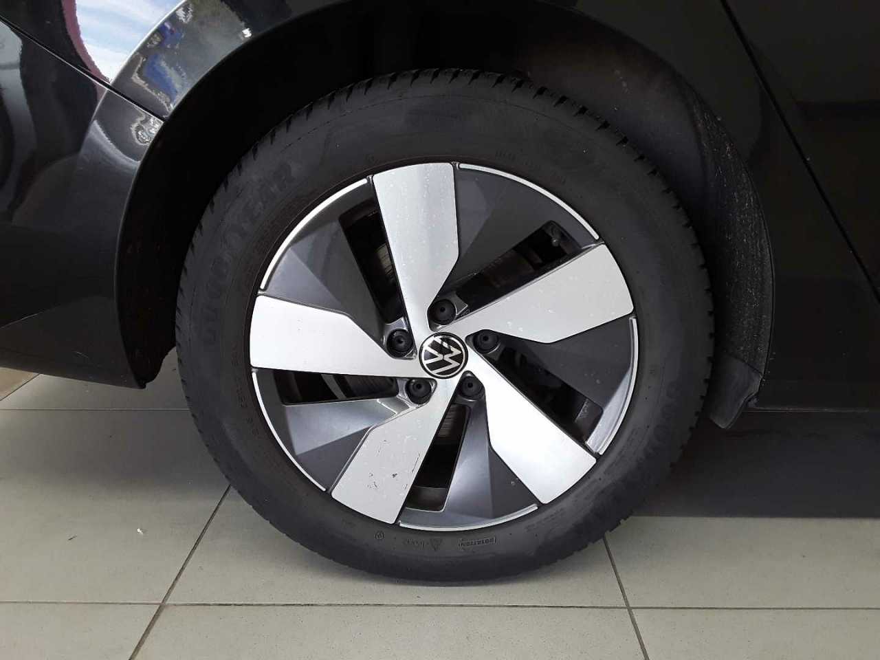 Vw Passat Variant 1.5 e-TSI OPF DSG Business 18