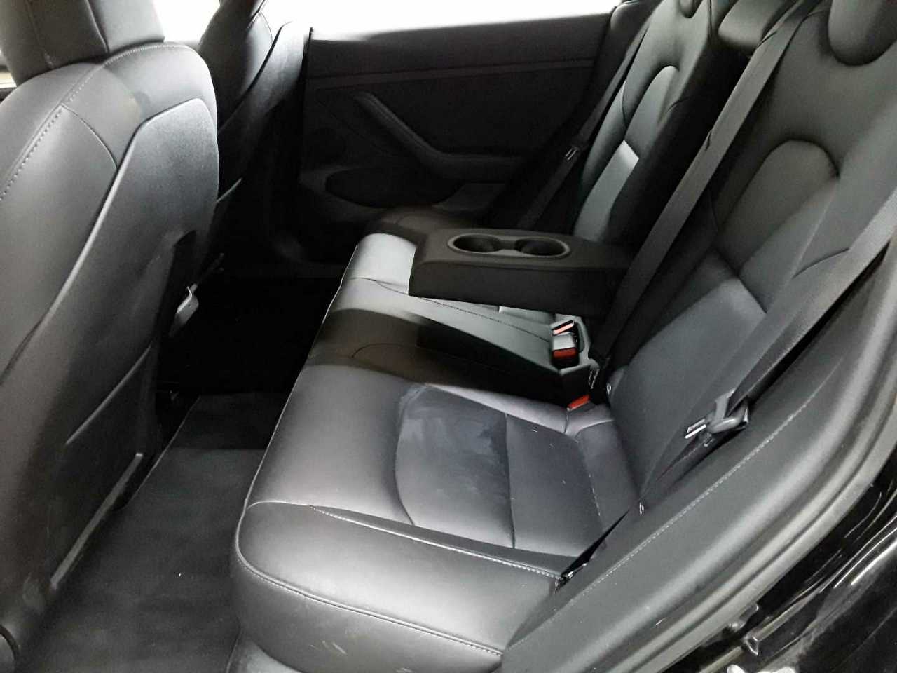 Tesla Model 3 Langstreckenbatt. Allradantrieb Dual Motor Performance 13