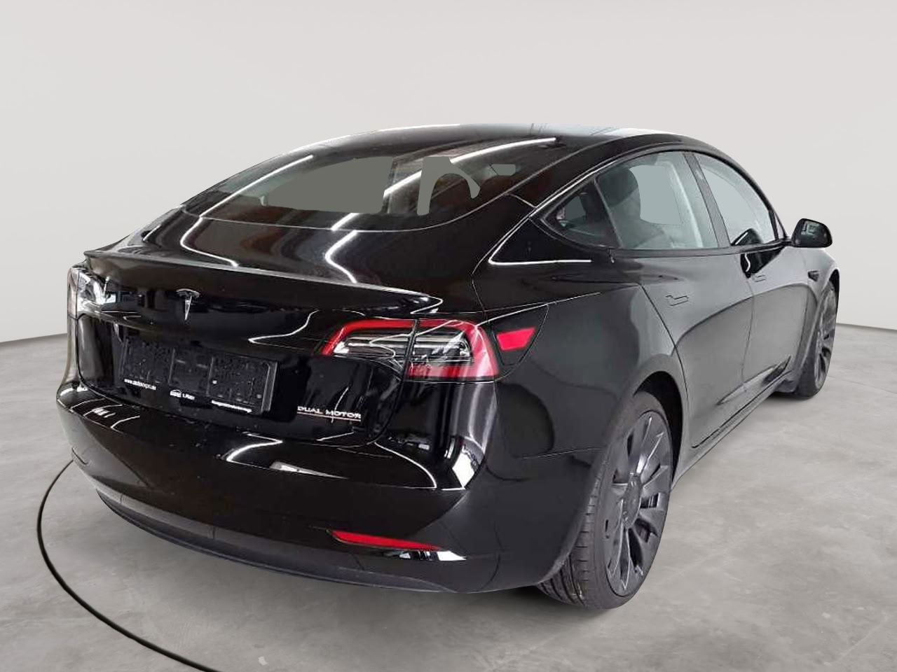 Tesla Model 3 Langstreckenbatt. Allradantrieb Dual Motor Performance 4