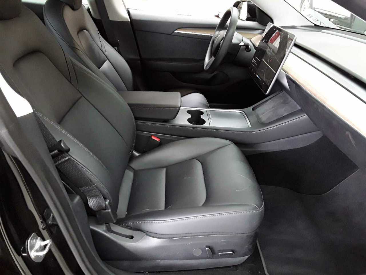 Tesla Model 3 Langstreckenbatt. Allradantrieb Dual Motor Performance 8