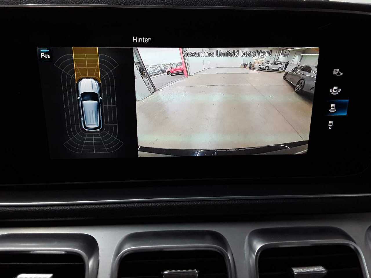 Mercedes-Benz GLE 300 d 4Matic 9G-TRONIC AMG Line 16