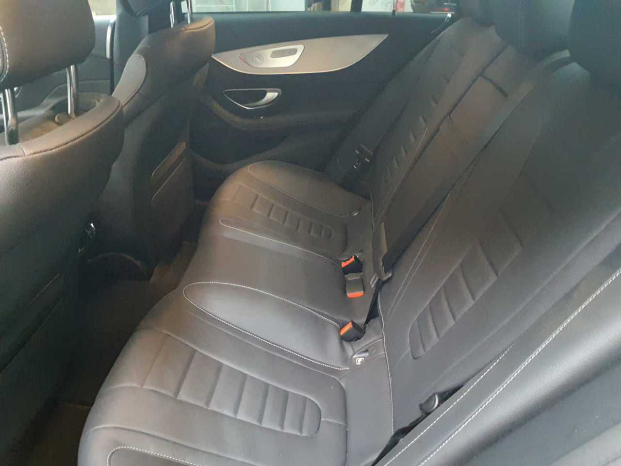 Mercedes-Benz CLS 300 d 4Matic 9G-TRONIC AMG Line 13