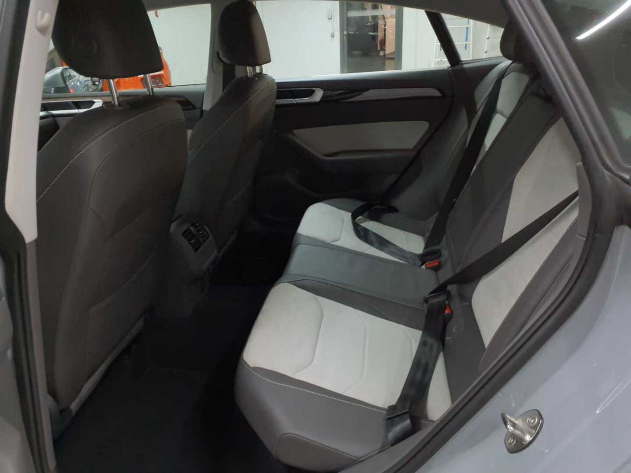 Vw Arteon 2.0 TDI SCR DSG Elegance 13
