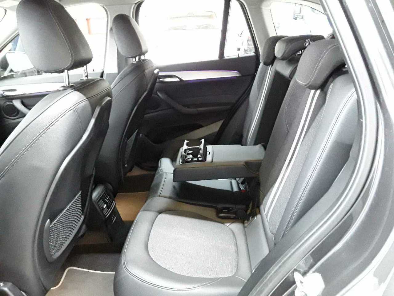 Bmw X1 sDrive18d Aut. Sport Line 13