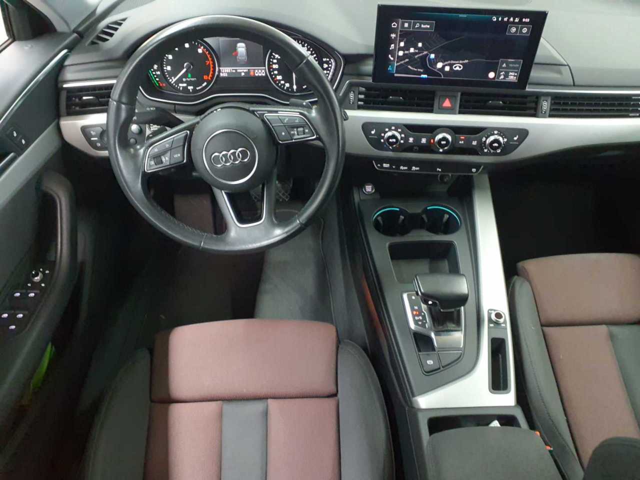 Audi A4 Avant 40 g-tron S tronic 9