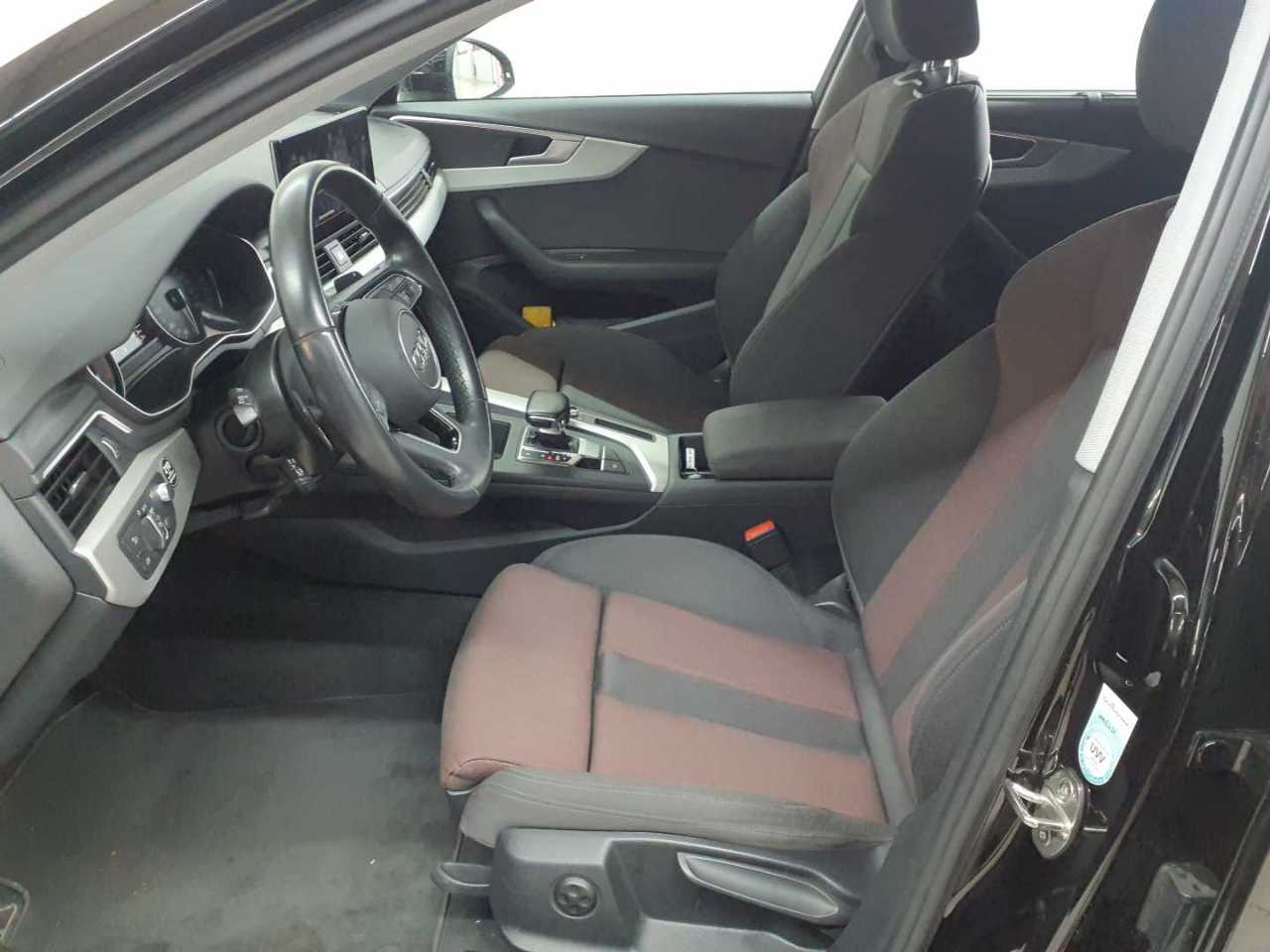 Audi A4 Avant 40 g-tron S tronic 8