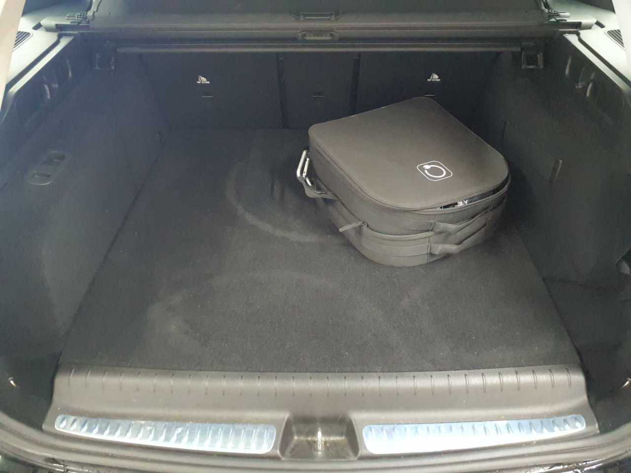 Mercedes-Benz C 300 e T 9G-TRONIC Avantgarde 15