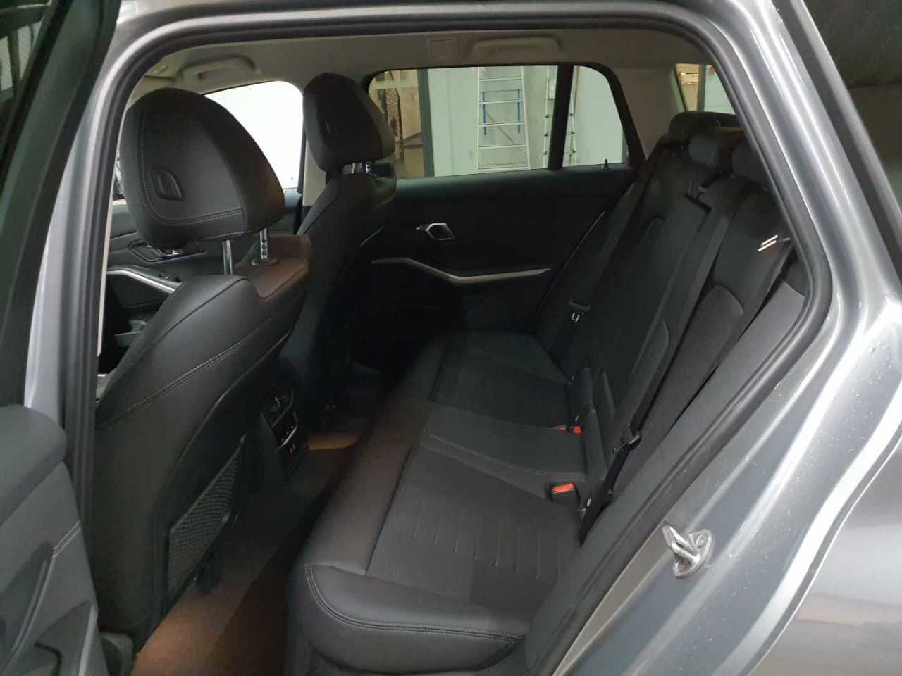 Bmw 318d Touring Aut. 13