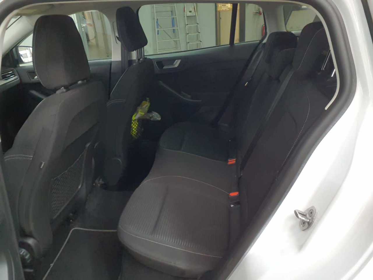 Ford Focus Turnier 1.5 EcoBlue Start-Stopp-System Aut. TITANIUM X 13