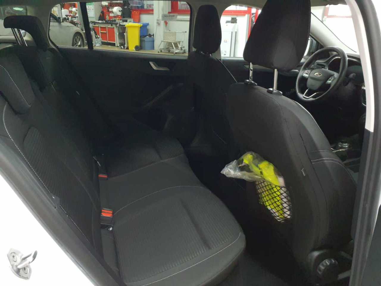 Ford Focus Turnier 1.5 EcoBlue Start-Stopp-System Aut. TITANIUM X 14