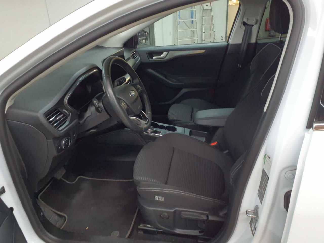 Ford Focus Turnier 1.5 EcoBlue Start-Stopp-System Aut. TITANIUM X 7