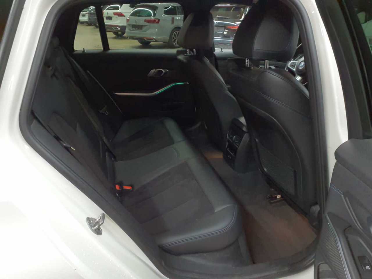 Bmw 330e Touring Aut. M Sport 14