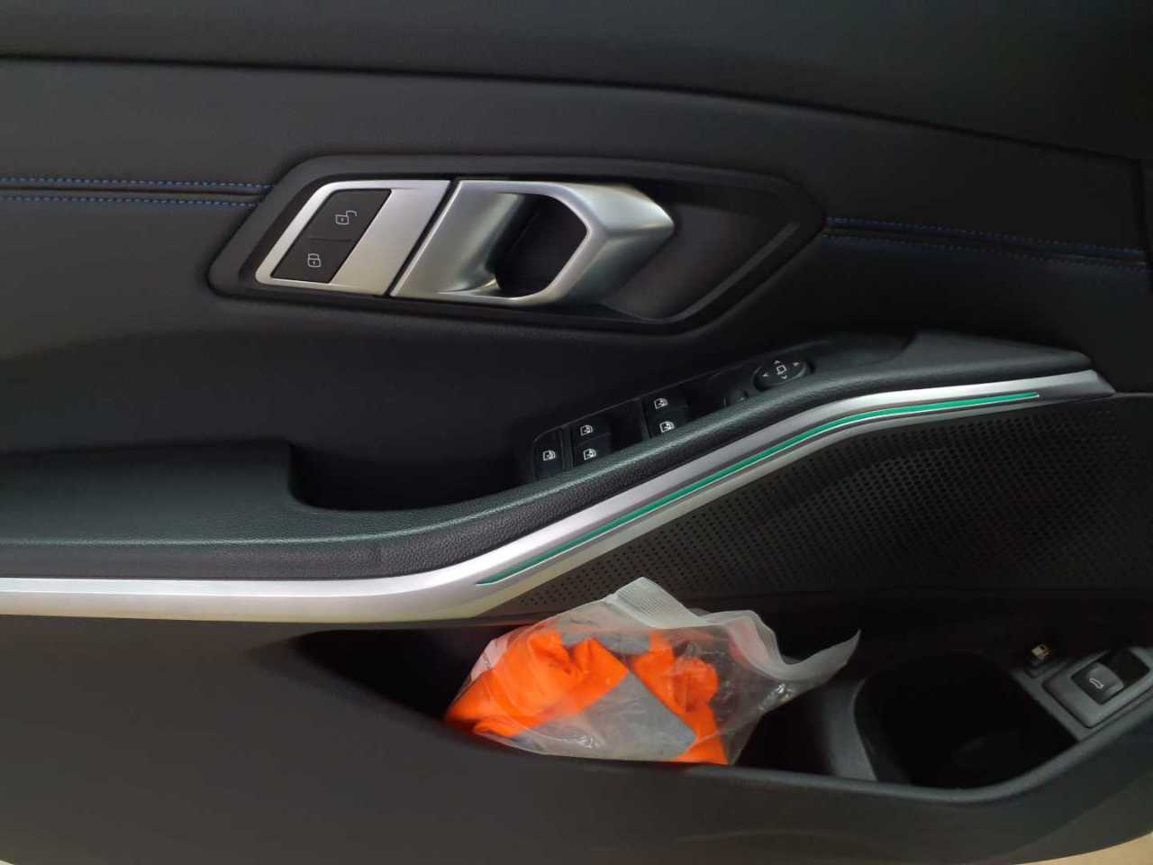 Bmw 330e Touring Aut. M Sport 19