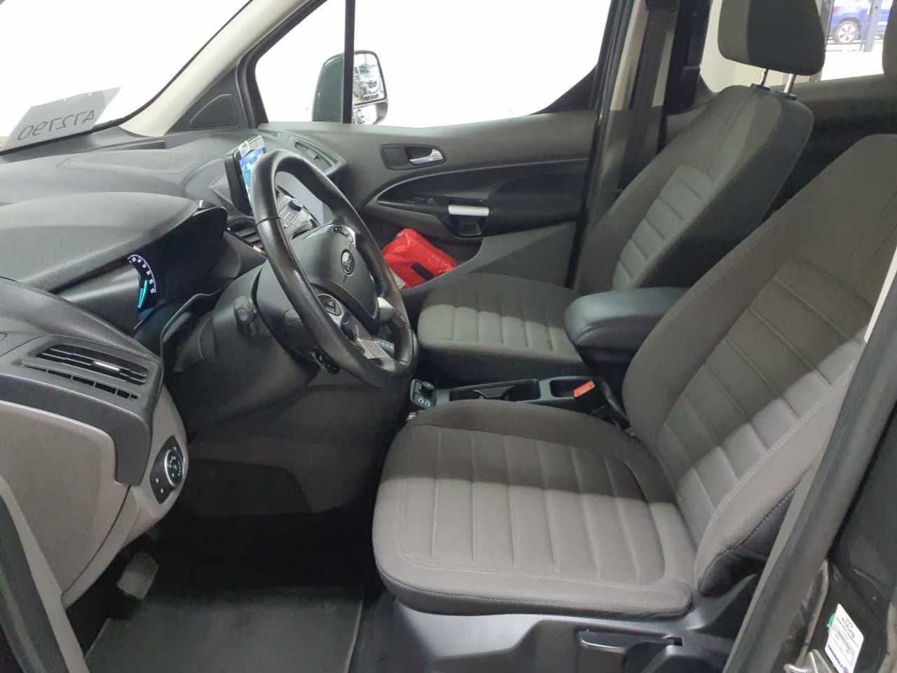 Ford Grand Tourneo Connect 1.5 EcoBlue Aut. Start/Stop Titanium 8