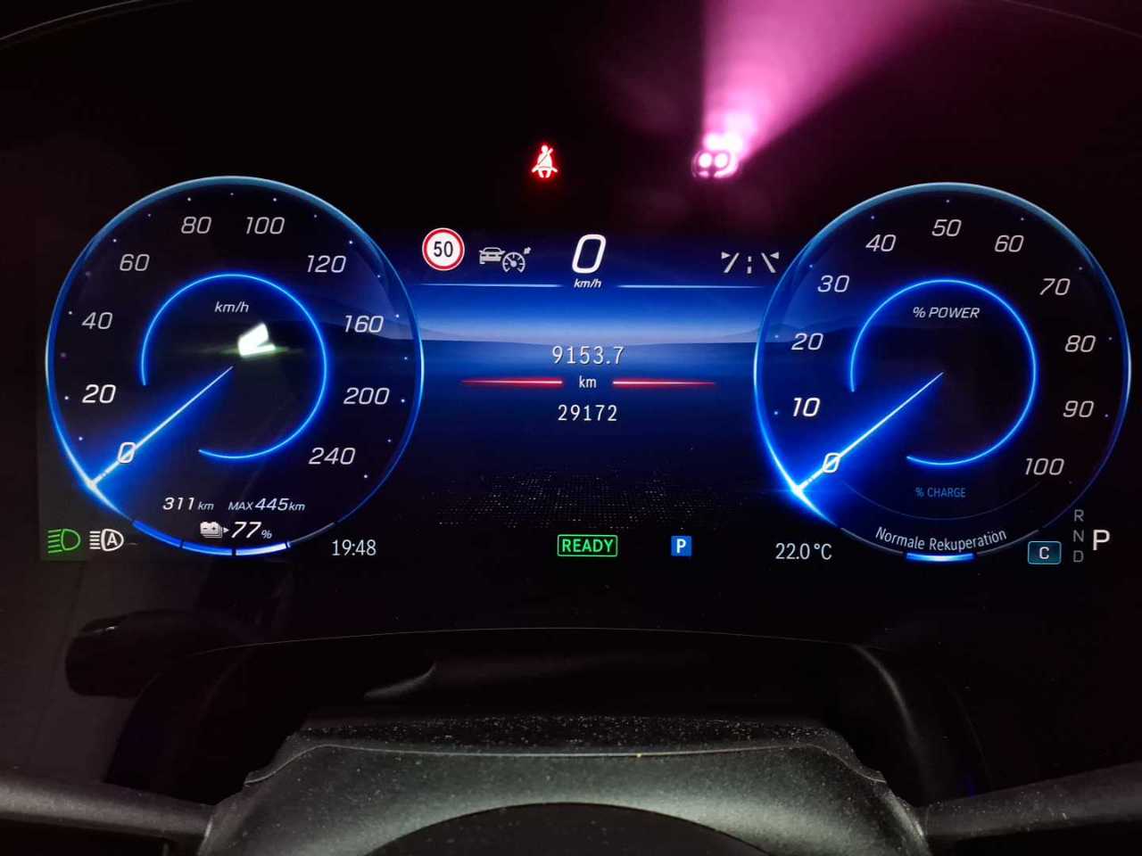 Mercedes-Benz EQE SUV 500 4MATIC 11