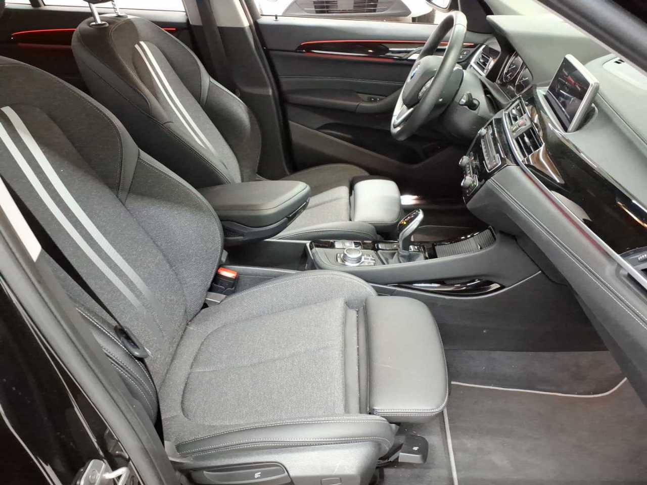 BMW X1 sDrive18d Aut. Sport Line 8