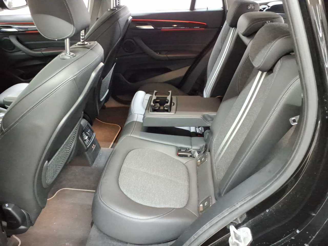 BMW X1 sDrive18d Aut. Sport Line 13