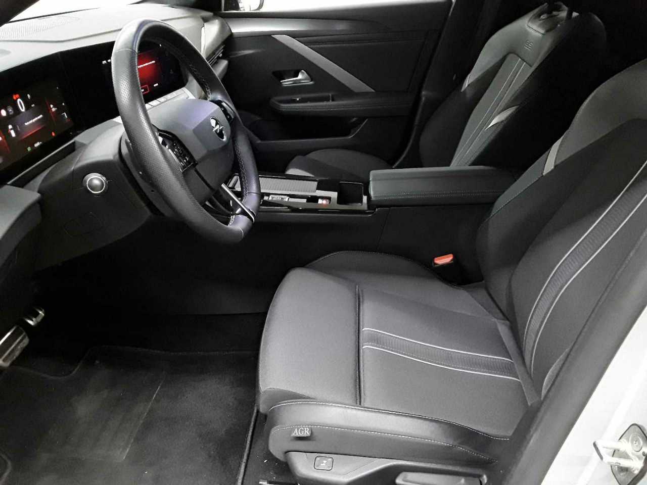 Opel Astra 1.5 D Automatik GS 7