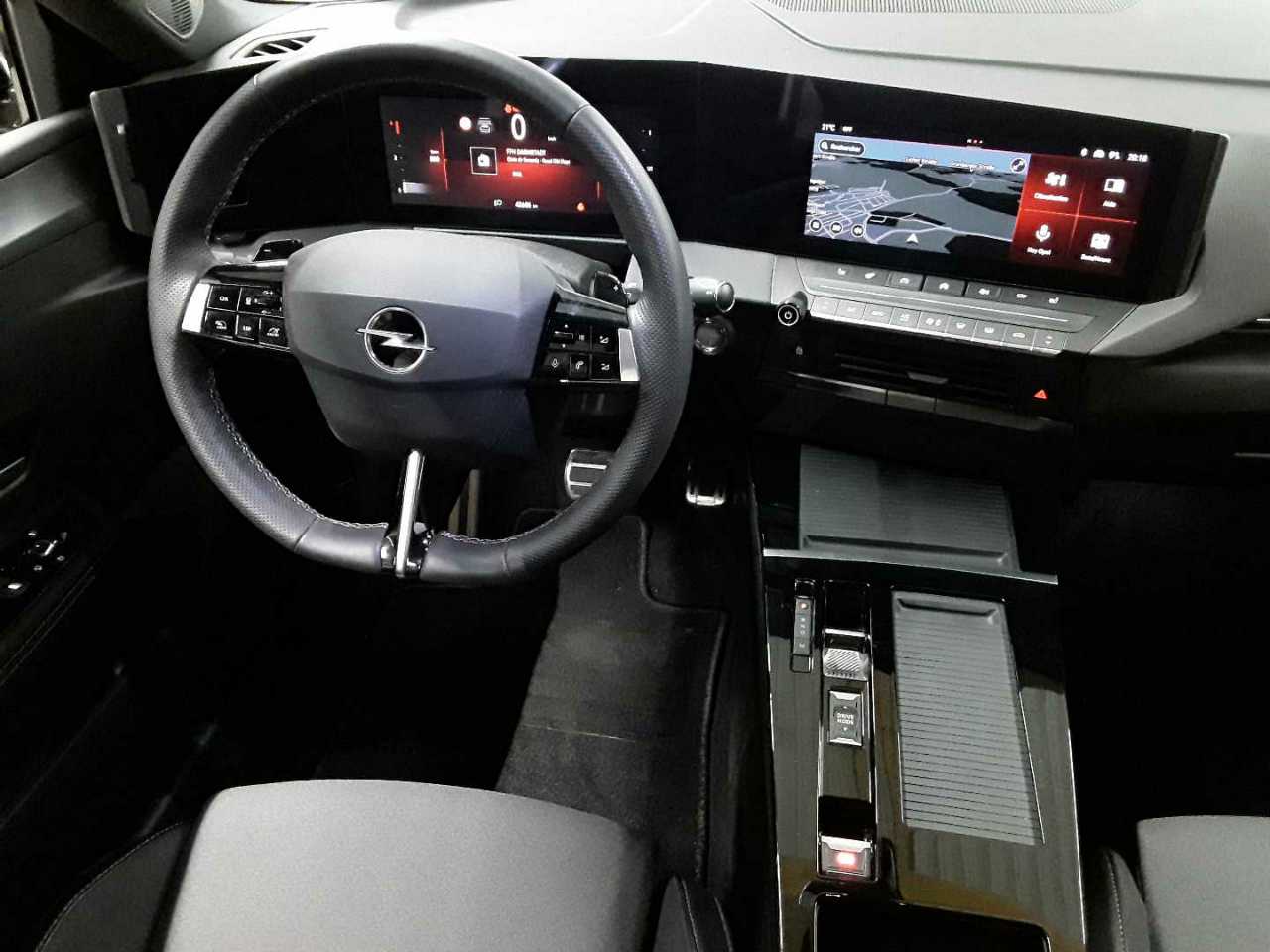 Opel Astra 1.5 D Automatik GS 10